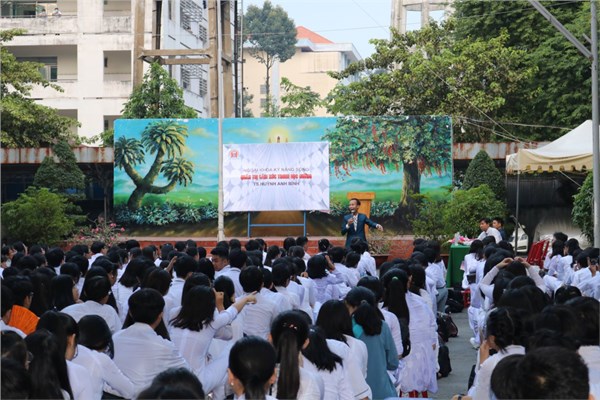 Ngoại khóa Quản trị cảm xúc trong học đường